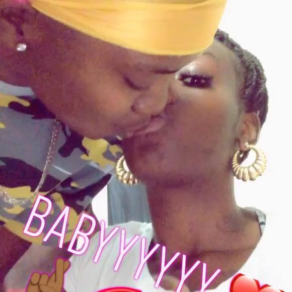 Meet your Posher, Mercedz - Picture 1 of 1